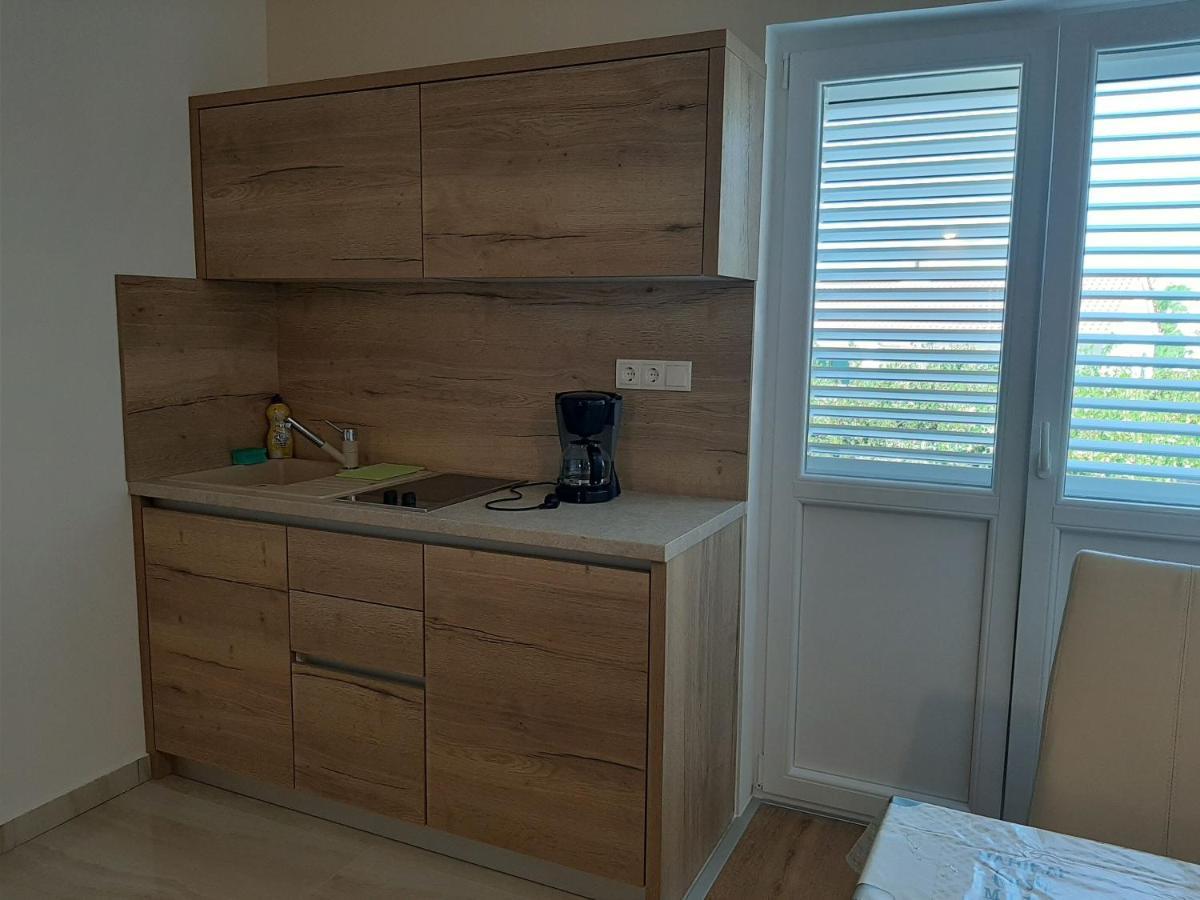 Apartments Edo Novalja Extérieur photo