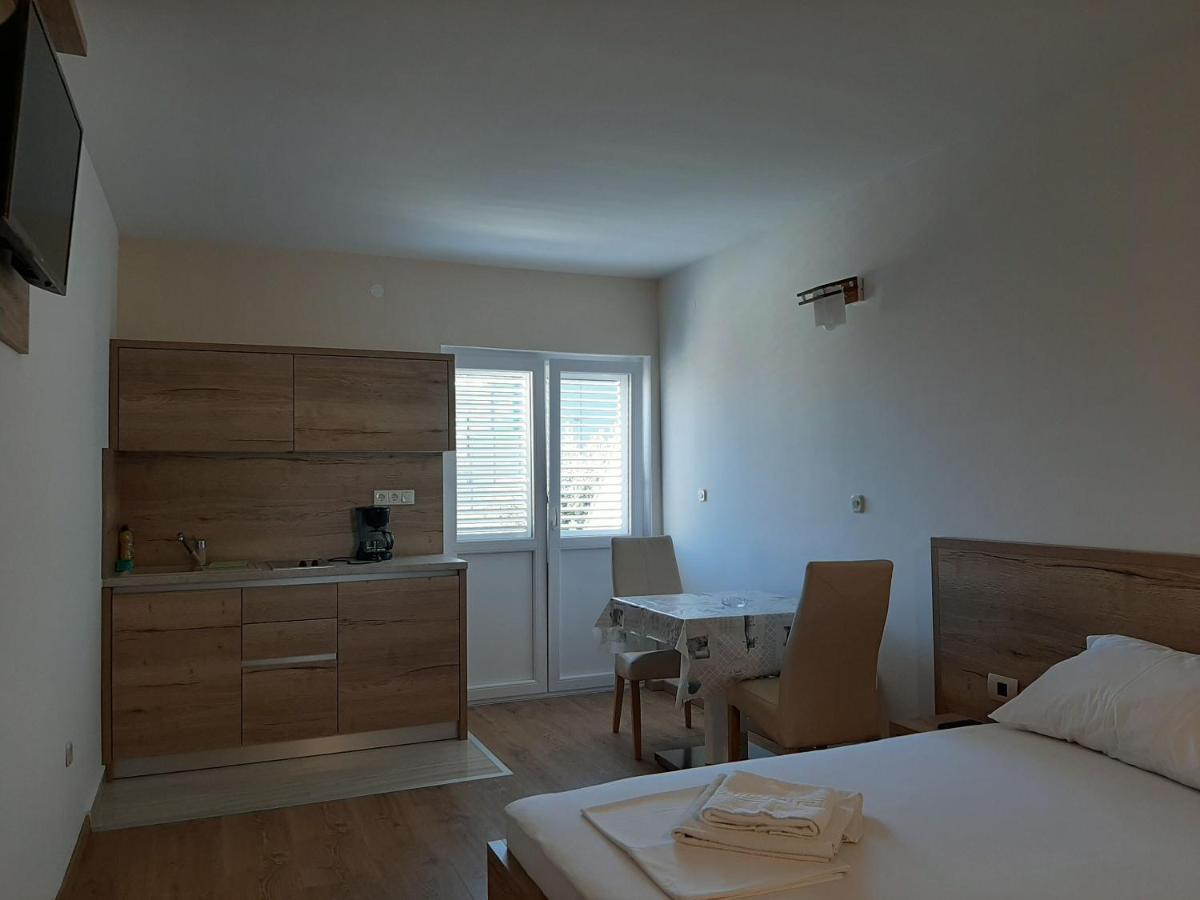 Apartments Edo Novalja Extérieur photo