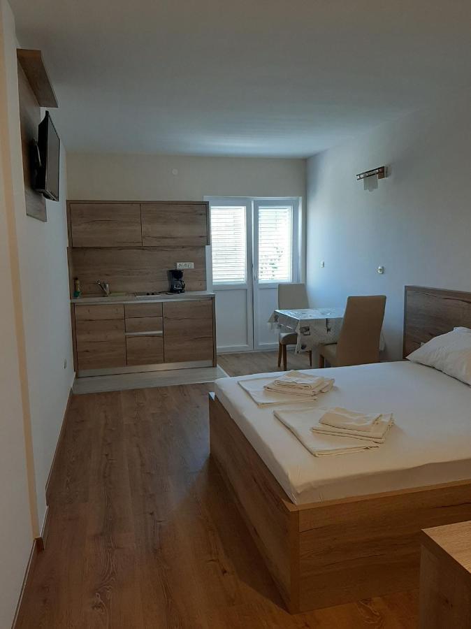 Apartments Edo Novalja Extérieur photo