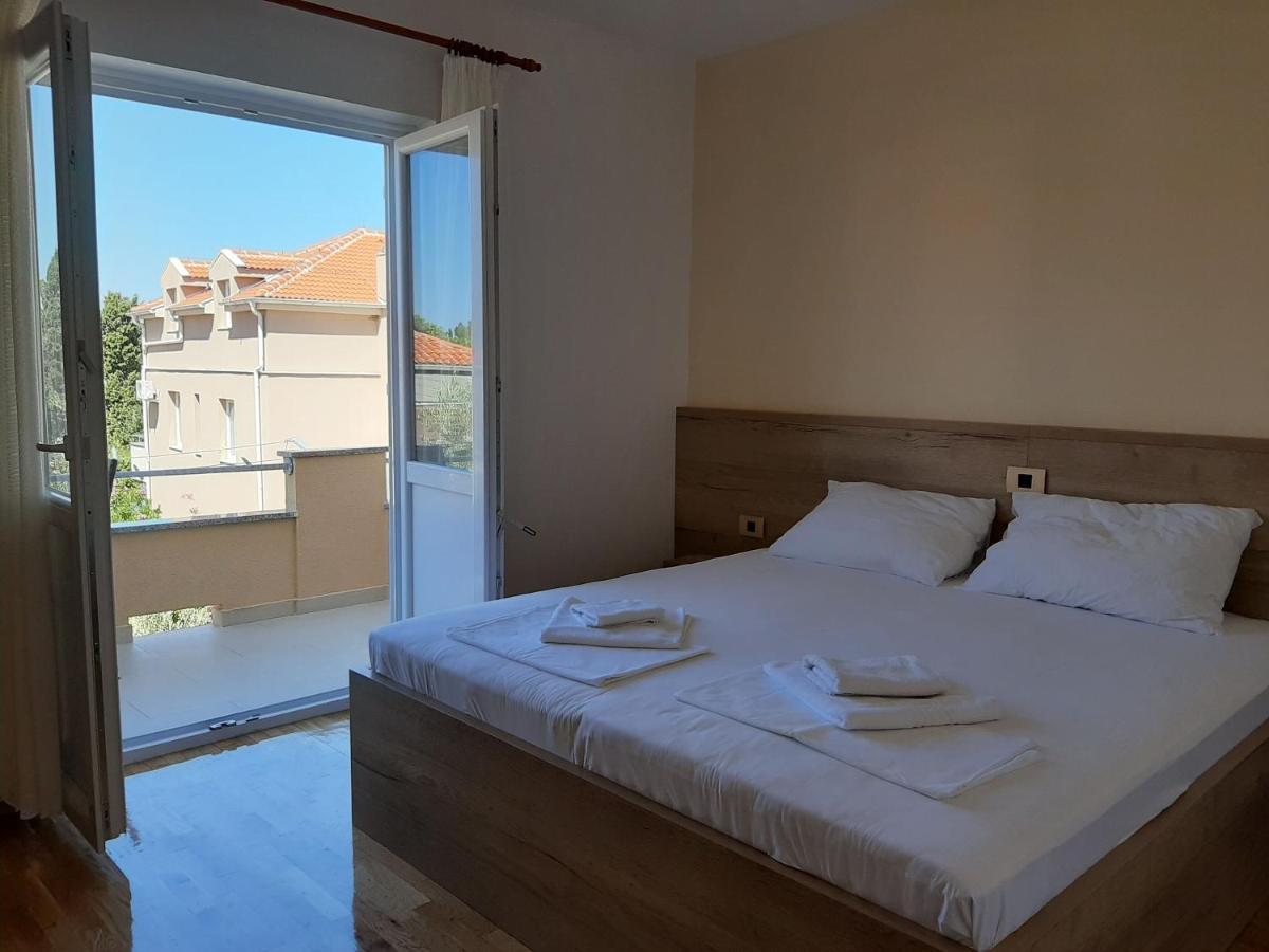 Apartments Edo Novalja Extérieur photo