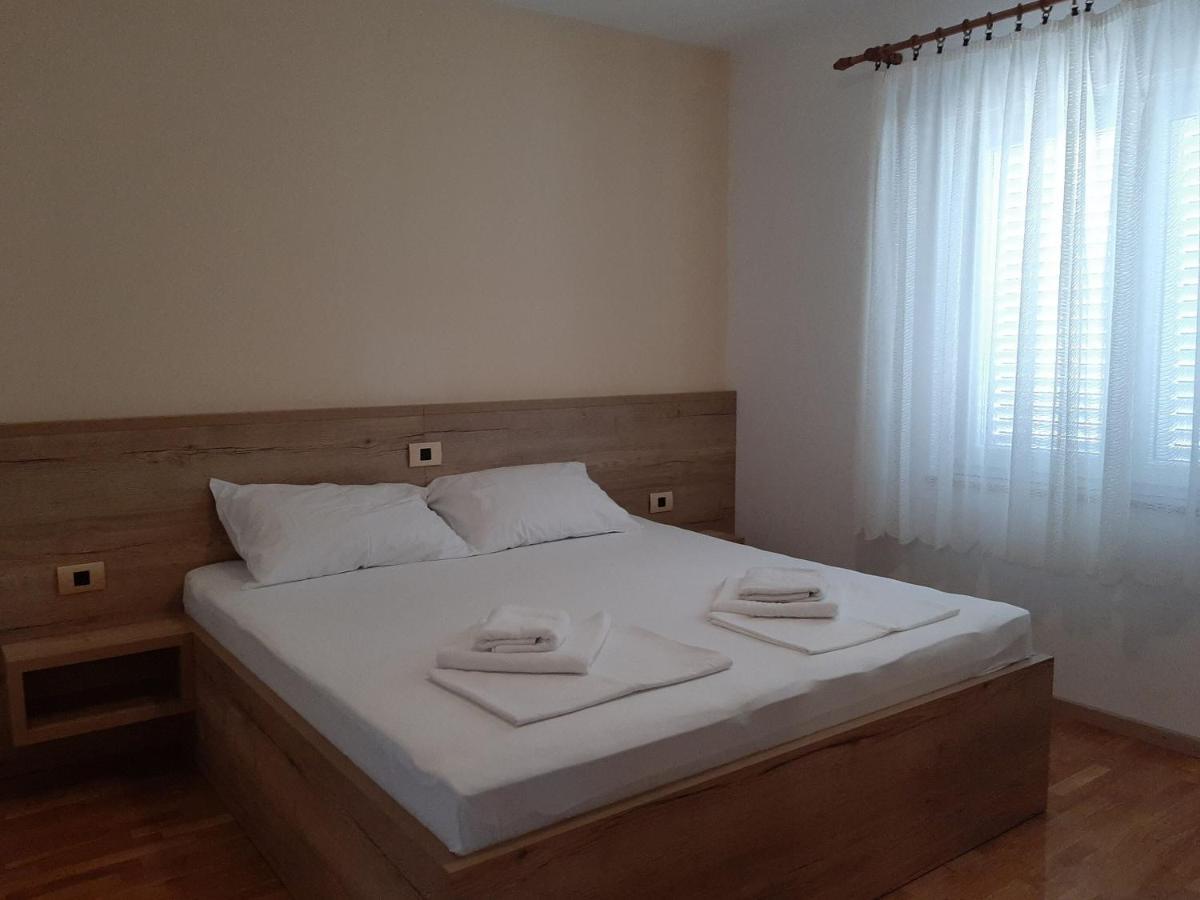 Apartments Edo Novalja Extérieur photo